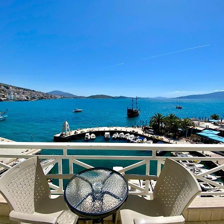 Sun N Blue Hotel Sarandë エクステリア 写真