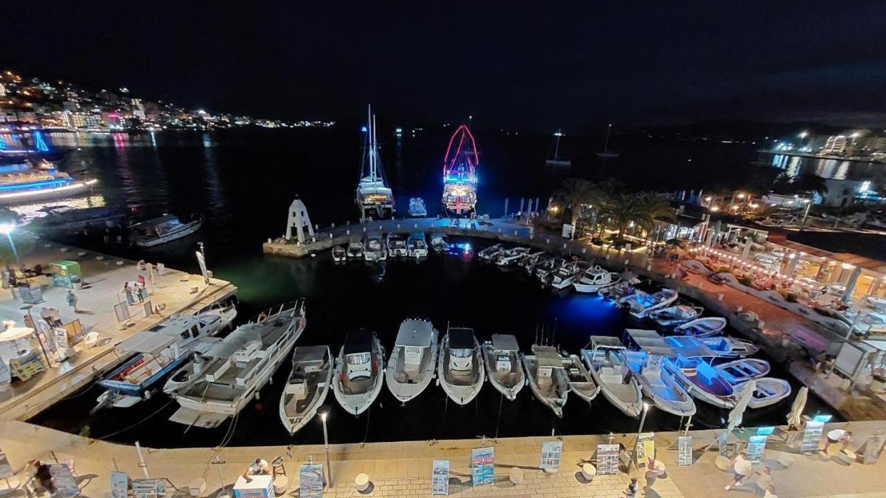 Sun N Blue Hotel Sarandë エクステリア 写真