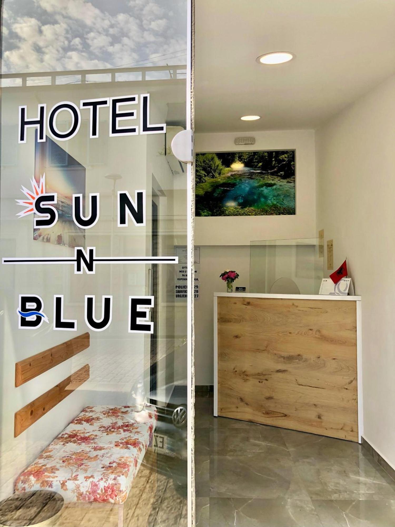 Sun N Blue Hotel Sarandë エクステリア 写真